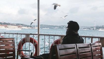 九游游戏中心官网-中国足球职业俱乐部强化教练团队梯队构建，足球队教练组架构